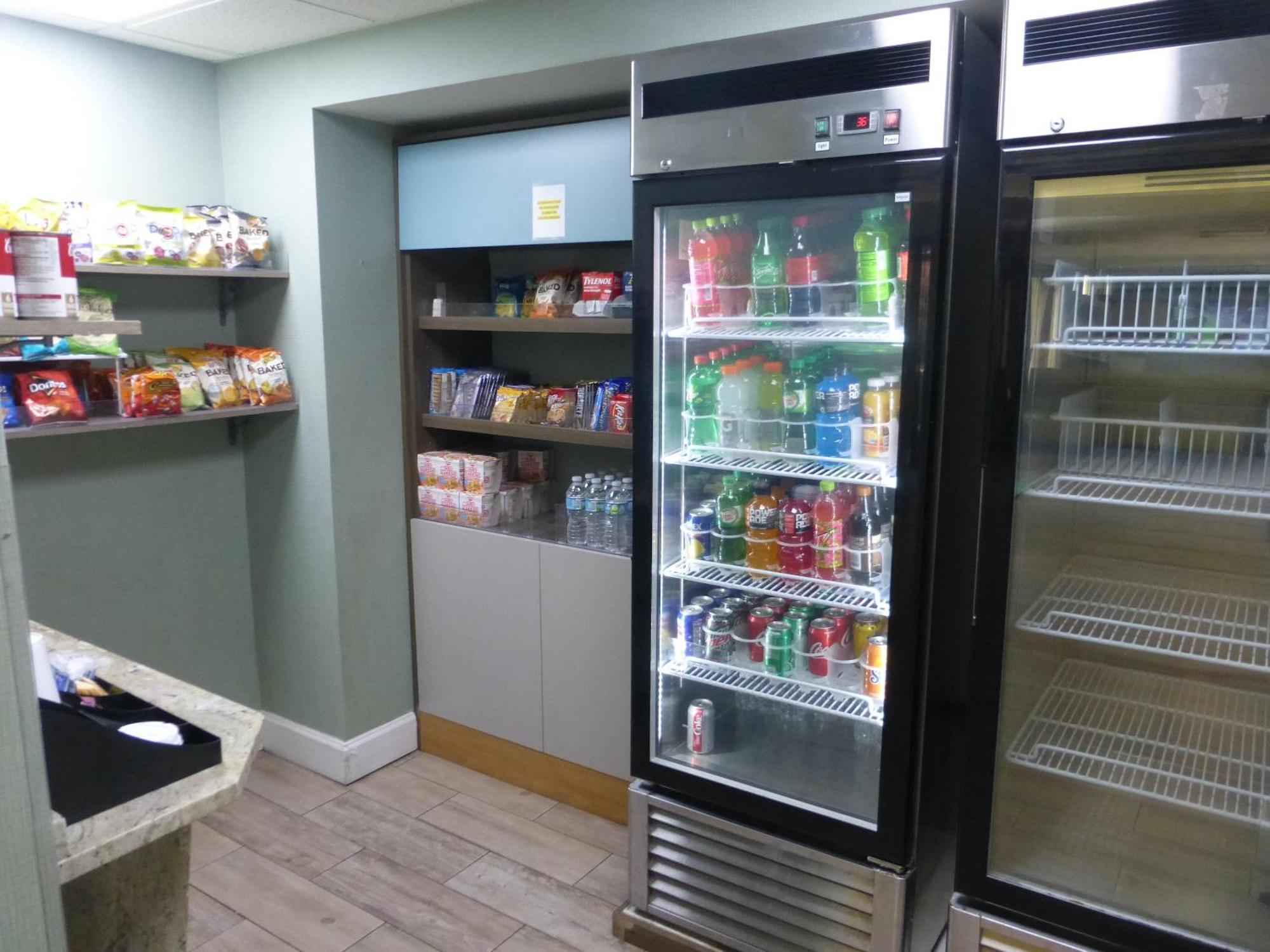 Red Roof Inn Plus & Suites Тампа Екстер'єр фото